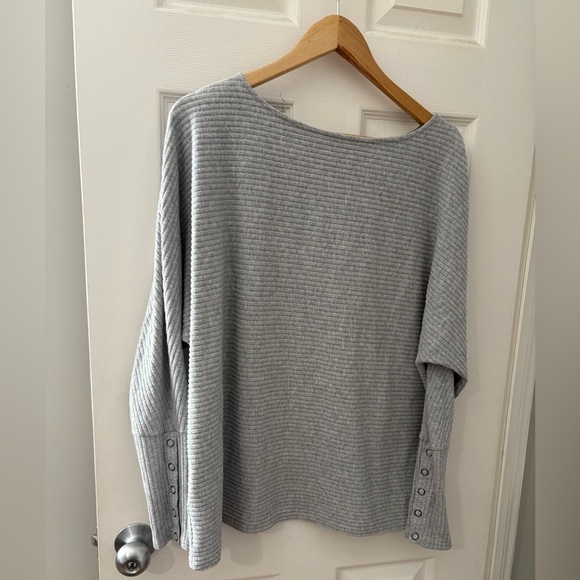 Caslon Nordstrom ribbed grey long sleeve sweater shirt size large button sleeve - Picture 2 of 10
